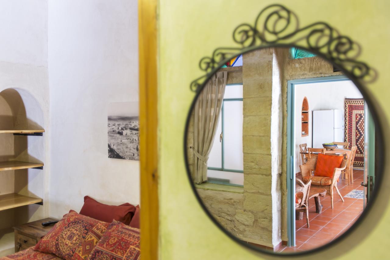 The Well Inn Beersheba Екстер'єр фото